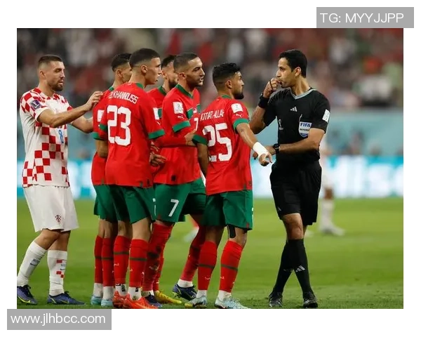 从多语种到绿茵场沟通高手足球球星语言天赋与竞技智慧探秘