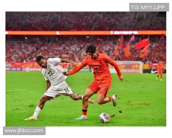 足球巨星们首秀:辉煌之路启程 足球巨星们首秀:辉煌之路启程